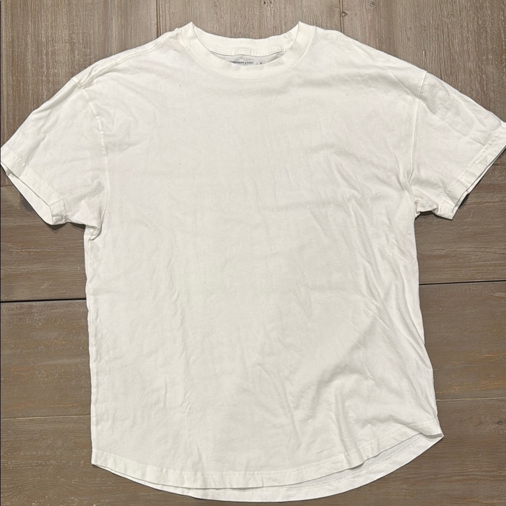 Abercrombie & Fitch Men's Relaxed Curved Hem T-Shirt